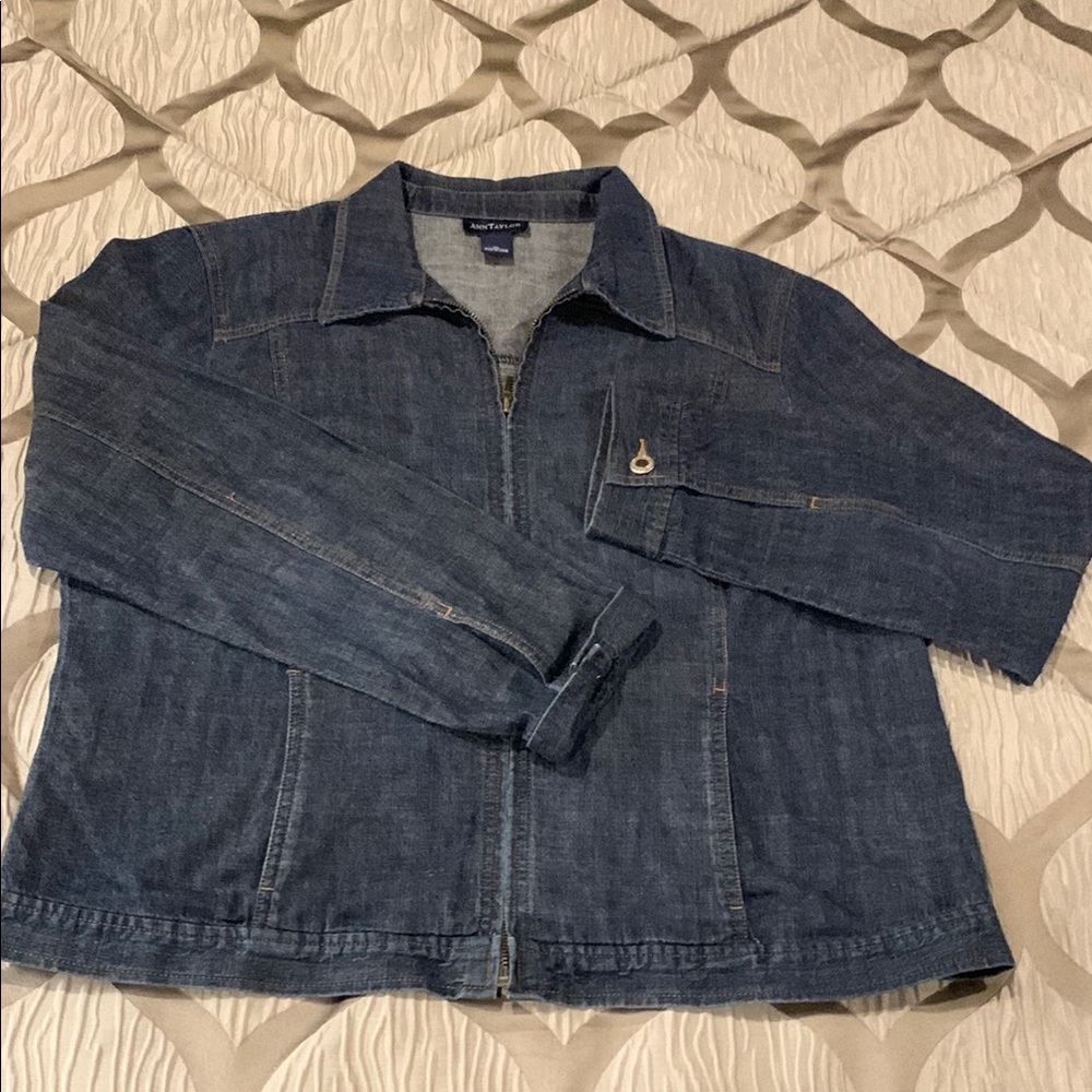 Ann Taylor Denim Zip Light Weight
 Shirt Jacket  Casual Essentials Classy Style